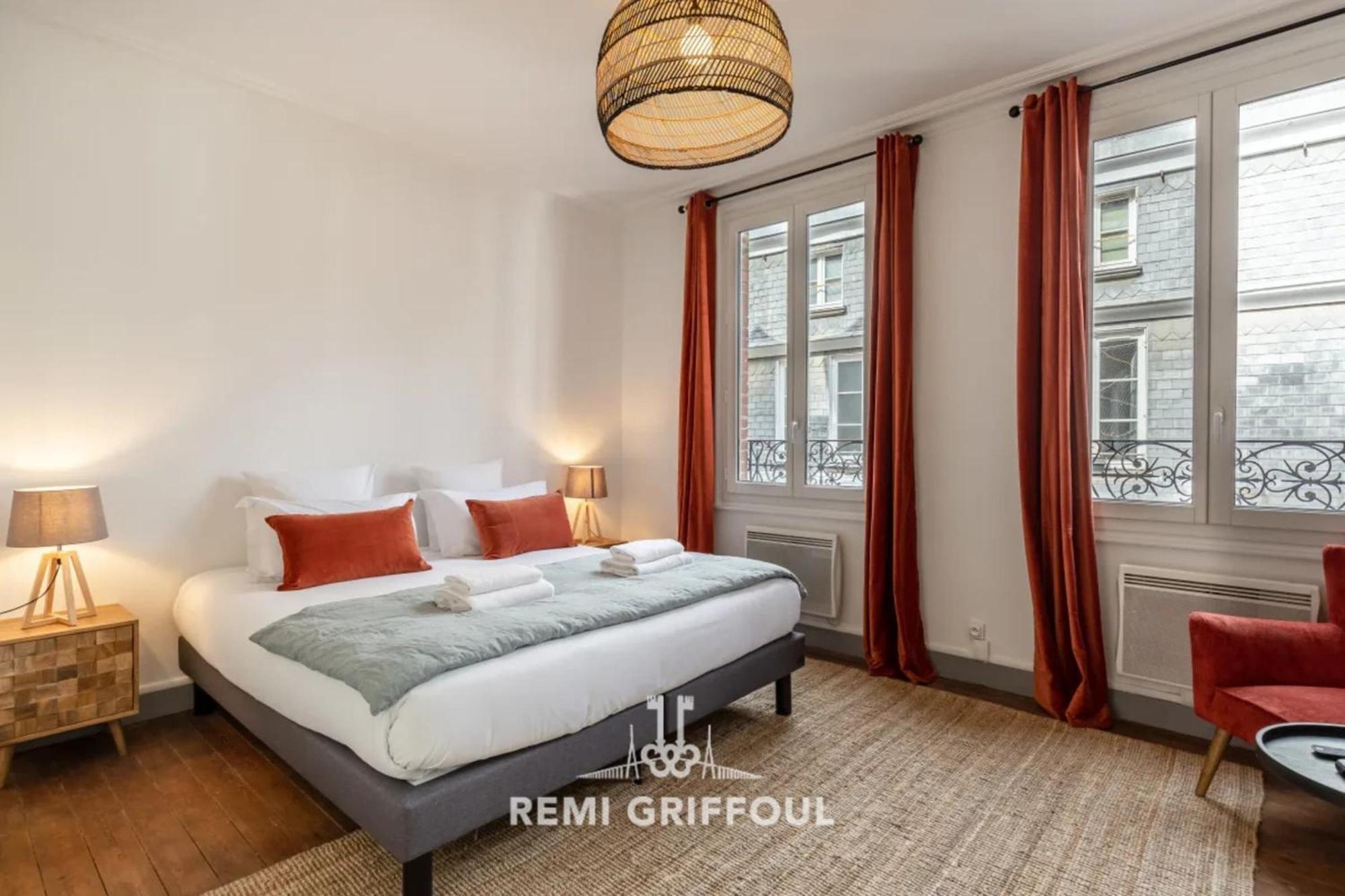 La Maison D'Etienne Renovated In 2025! City Center 4 Guests オンフルール エクステリア 写真