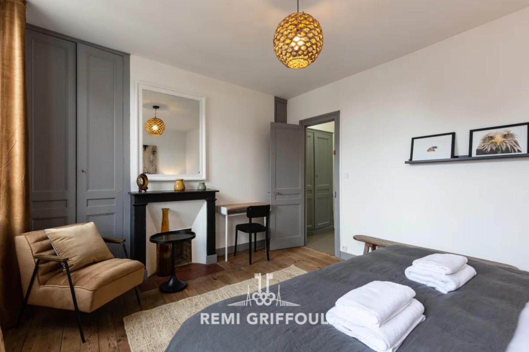 La Maison D'Etienne Renovated In 2025! City Center 4 Guests オンフルール エクステリア 写真